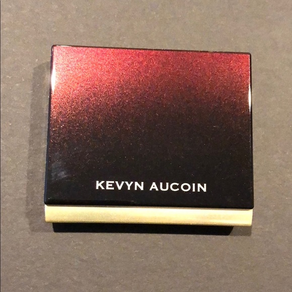 Kevin Aucoin Due Shadow - Picture 1 of 3